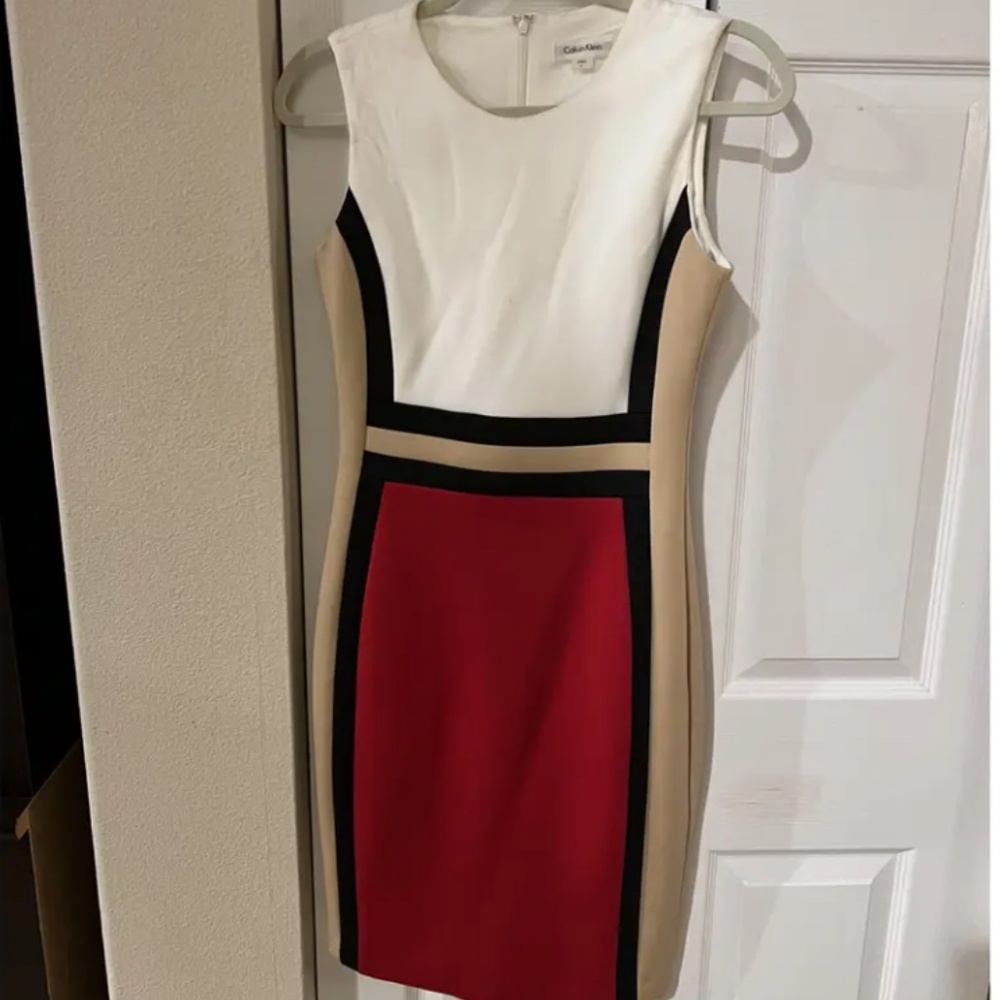 Calvin Klein Colorblock Sheath Dress, Size 2 US